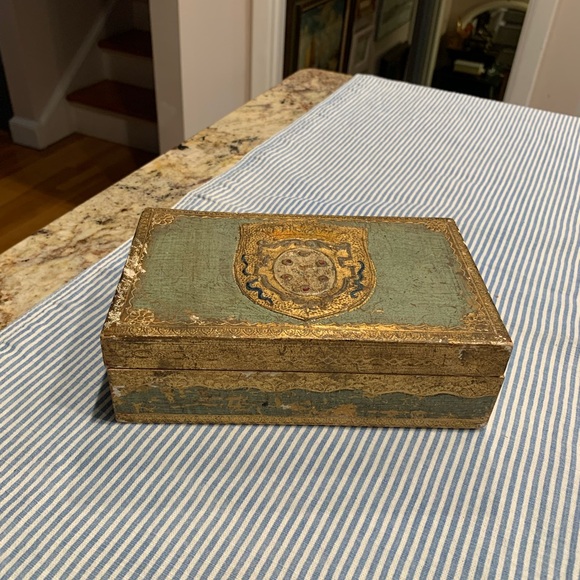 Vintage Italian Florentine Gilt Box Gold Leaf Wooden Trinket Box